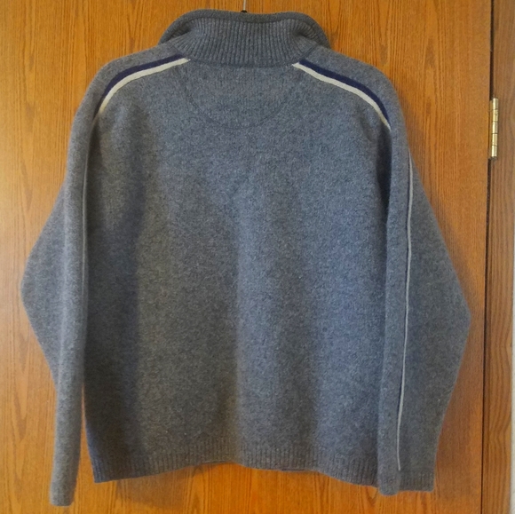 American Eagle 100% Lambswool Pullover Size Large - Picture 3 of 3
